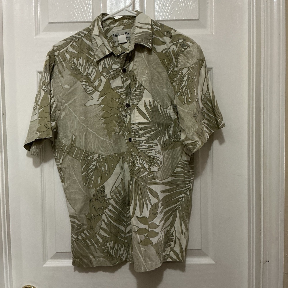 Bishop St Honolulu Men Short Sleeve Shirt Hawaiian Button-Up M VTG Tan Fern Leaf